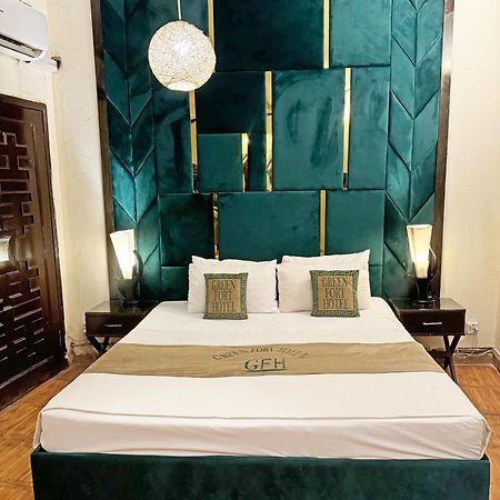 Hotel Green Fort Gulberg Lahore Bagian luar foto