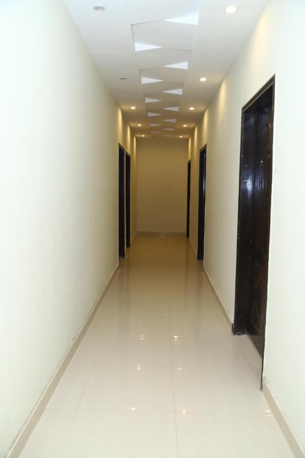 Hotel Green Fort Gulberg Lahore Bagian luar foto