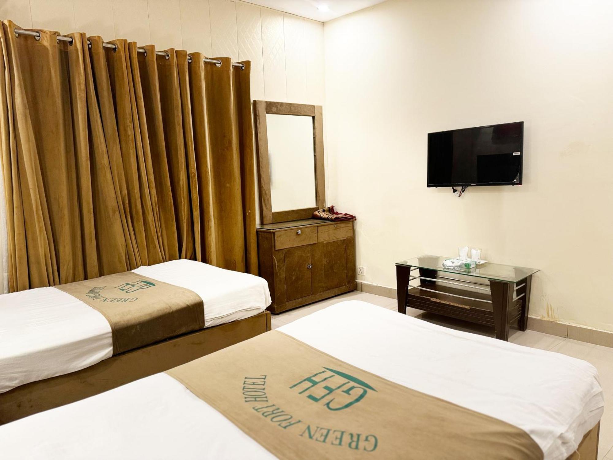 Hotel Green Fort Gulberg Lahore Bagian luar foto